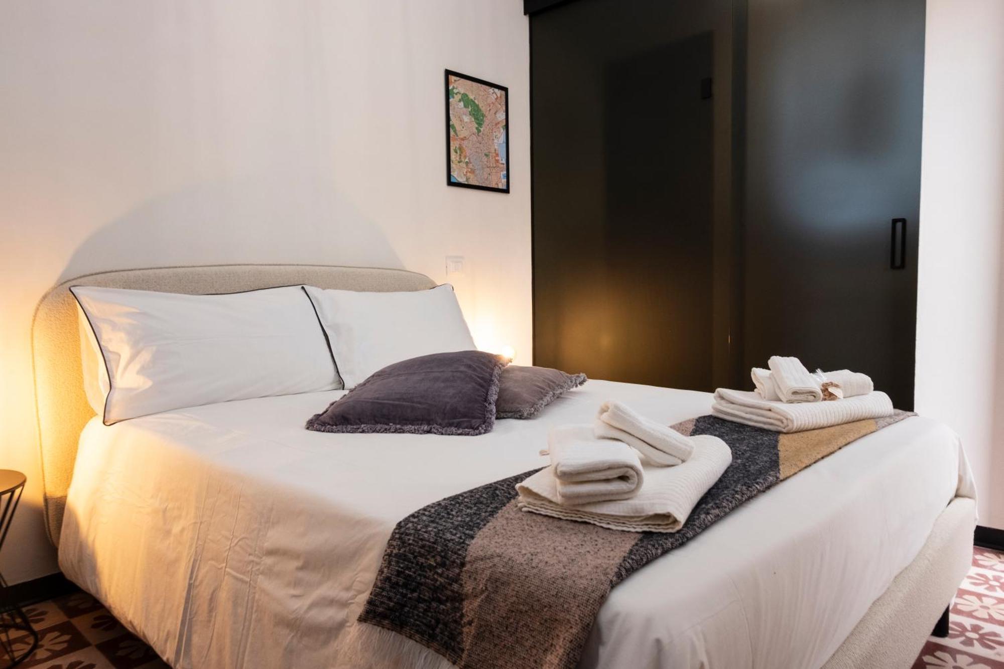Bassi77 - Rooms & Apartments Trapani Eksteriør billede